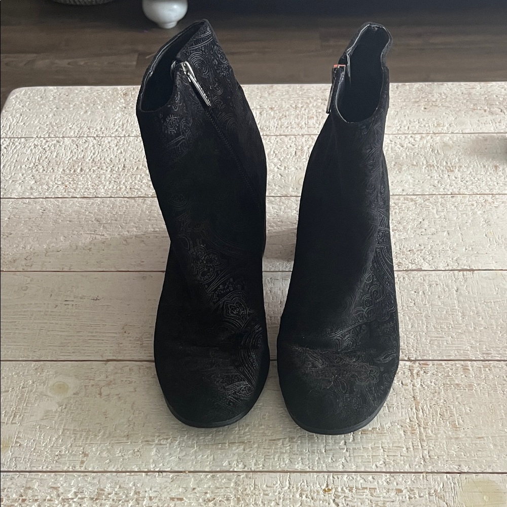 Black suede boots